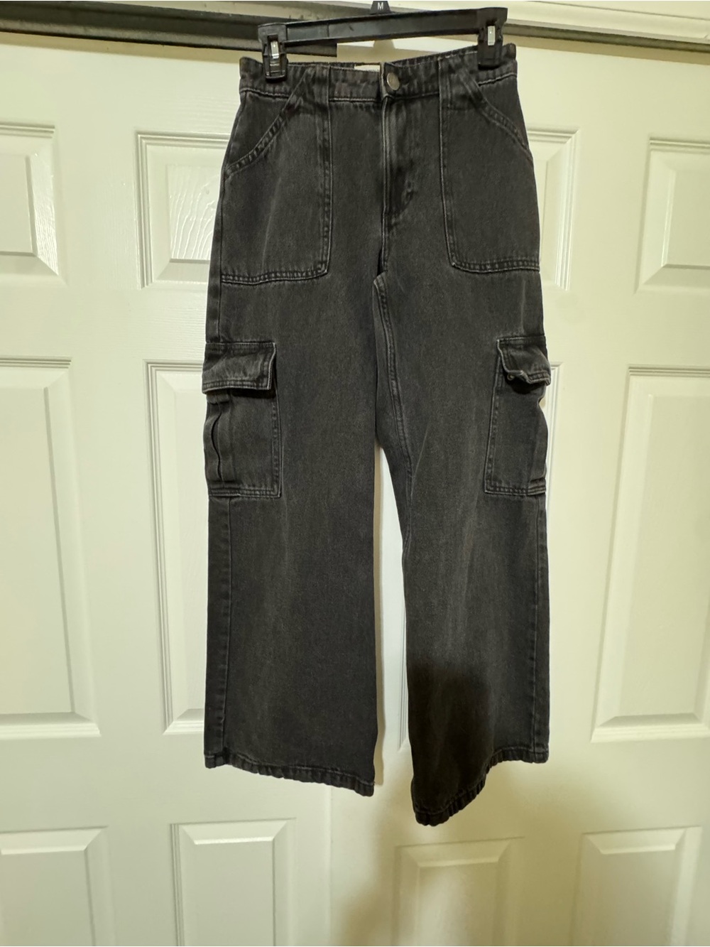 Cotton On Women’s Black Cargo Jeans - Relaxed Fit
